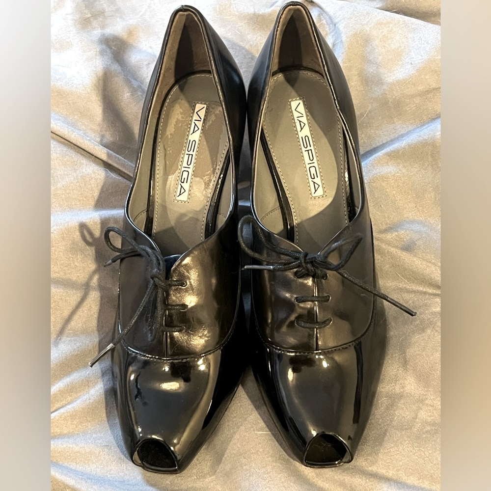 Brand new Via Spiga black heels